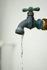 water-faucet-1193765